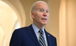 Face à Pyongyang, Biden resserre les rangs avec le Japon et la Corée du Sud