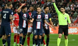 Ligue 1: le Paris SG à dix sauve un point à Reims