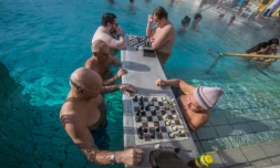 Douche froide pour les majestueux bains hongrois