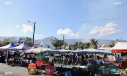 Premier dimanche du marché forain  Rivière des Galets