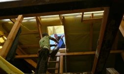 Près de Kiev, la course contre la montre pour reconstruire avant l'hiver