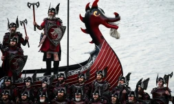 Les femmes autorisées au très masculin festival des Vikings des îles Shetland