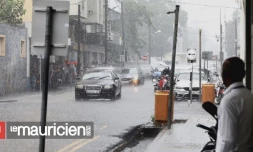 Maurice : Port-Louis sous les eaux après de fortes pluies