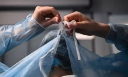 A l'hôpital, les femmes médecins se heurtent encore au "plafond de verre"