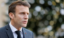 Macron dévoile son plan pour un système de santé qui s'enfonce dans la crise