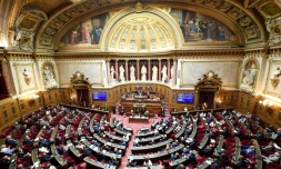 Débat au Sénat à Paris
