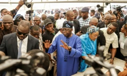 Présidentielle au Nigeria: Bola Tinubu, candidat du parti au pouvoir, remporte le plus grand nombre de voix