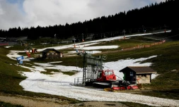 Douceur et pluie sabotent l'ouverture de la saison de ski alpin