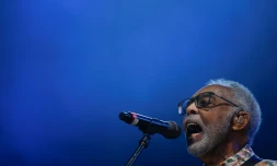 Gilberto Gil célèbre l'amour dans un opéra-chanson créé à Paris