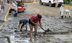 Mexique: au moins deux morts après le passage de l'ouragan Roslyn, qui faiblit