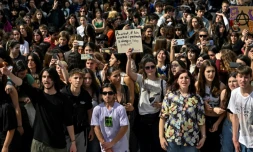 Catastrophe ferroviaire en GrÚce: de nouvelles manifestations et une grÚve générale