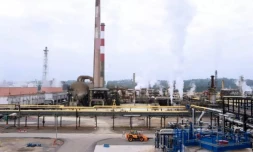 Le site du gisement de gaz naturel de Lacq dans les Pyrénées-Atlantiques le 9 octobre 2013