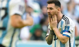 Mondial: les Bleus visent déjà les huitièmes, Messi dos au mur