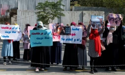 Afghanistan: des talibans tirent en l'air pour disperser une manifestation de soutien aux femmes iraniennes