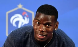Le milieu de terrain français Paul Pogba pendant une conférence de presse à Istra au Mondial le 12 juillet 2018
