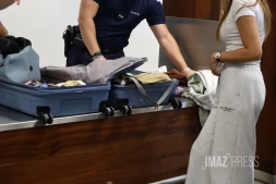 Opération anti-drogues à Gillot : l'ensemble des passagers et personnels de bord, contrôlés