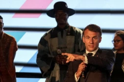 Emmanuel Macron a dû rappeler le public à l'ordre durant le sommet "Africa Forward", à Nairaobi, au Kenya. Photo AFP - Ludovic Marin