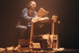 Une trop bruyante solitude