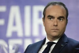 Lecornu réaffirme ne pas être candidat à la présidentielle et esquisse un budget "réversible"