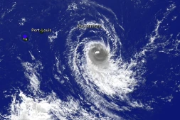 À 900 km de La Réunion, Horacio a atteint le stade de cyclone tropical intense, sans impacter l'île