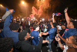 Ligue des Champions : le PSG s’offre un deuxième sacre, scènes de liesse chez les supporters Réunionnais