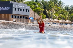 Alice Lemoigne sacrée championne du monde de longboard au Salvador