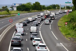 Fytia - Fortes pluies dans l'ouest - route du littoral basculée