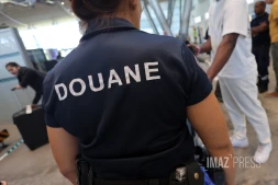 Douane aéroport Roland Garros