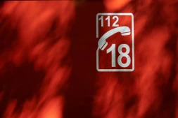 La préfecture de Moselle a appelé les habitants d'Amnéville et de quatre communes adjacentes, soit 30.000 personnes en tout, à se confiner en raison d'un incendie dans un entrepôt classé Seveso "seuil bas"