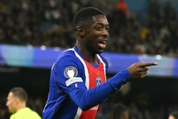 Le Ballon d'Or Ousmane Dembélé auteur du 2e but du PSG sur la pelouse de Manchester City, le 14 octobre 2026 