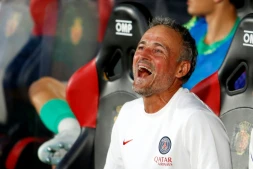 L'entraîneur espagnol du Paris Saint-Germain, Luis Enrique, avant le début d'un match amical contre le RCD Majorque, à Palma de Majorque, le 8 août 2026