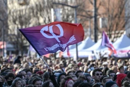 La France insoumise a accusé jeudi le gouvernement de "mentir" dans son soutien de la décision du préfet de police de Paris d'annuler le concert prévu par LFI dimanche pour la Fête de la musique