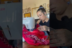 Upcycling : Audrey (Drey cuztom) habille des artistes locaux grâce à ces créations