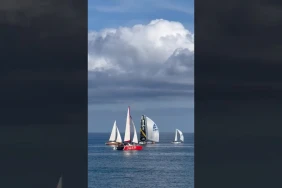 Le bateau Freedom et les autres bateaux au Globe40 au Port le mardi 11 novembre 2025