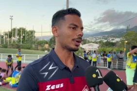 Le coach, Raphaël Latchoumy Celeribe, souligne les spécificités du para-athlétisme adapté