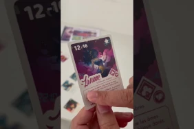 Xénoscard : le créateur, Moïse Houareau, explique comment lire les cartes du jeu