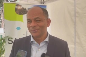Saint-Paul réorganise ses services, malgré le manque de contrats PEC