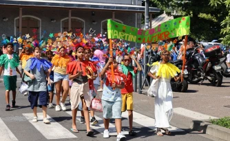 le carnaval insclusif haut en couleurs 