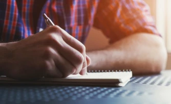 Saint-Paul : les permanences d’écrivains publics pour accompagner dans les démarches administratives