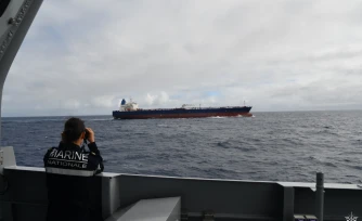 Un pétrolier suspecté d'arborer un faux pavillon et de transport illicite de carburants intercepté au large de La Réunion