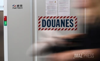 Opération anti-drogues à Gillot : l'ensemble des passagers et personnels de bord, contrôlés