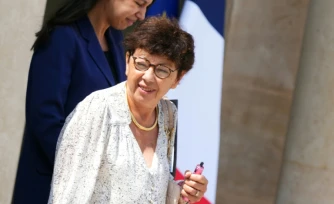 La ministre de la Transition écologique Monique Barbut quitte l'Elysée après le Conseil des ministres le 22 juillet 2026 à Paris