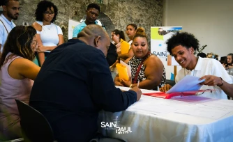 Le Forum de l’apprentissage favorise l’insertion des jeunes à Saint-Paul