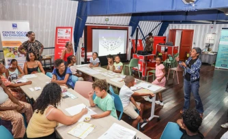 Saint-Denis : Micro-Folie, une exposition de jeunes photographes au Chaudron