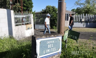 jean-marie virapoulle fait du porte Ă porte Ă la riviere du mat les bas