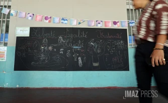 inauguration du premier mur d'expression Ă l'ecole Henri Dunant