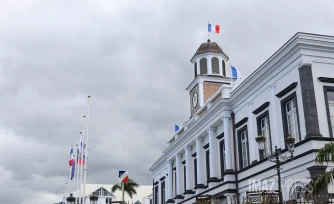 ancien hotel de ville de saint-denis