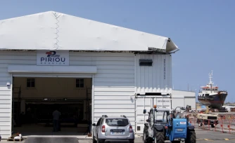 Le Port : incendie dans un entrepôt de réparation de bateau, l'entreprise s'organise pour reprendre ses activités