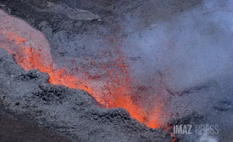 capture d'écran webcam de l'observatoire volcanologique)