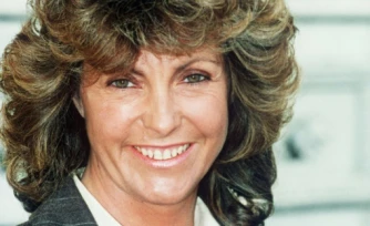 La comédienne Chantal Nobel à la sortie du Palais de justice d'Aix-en-Provence, le 13 février 1990.